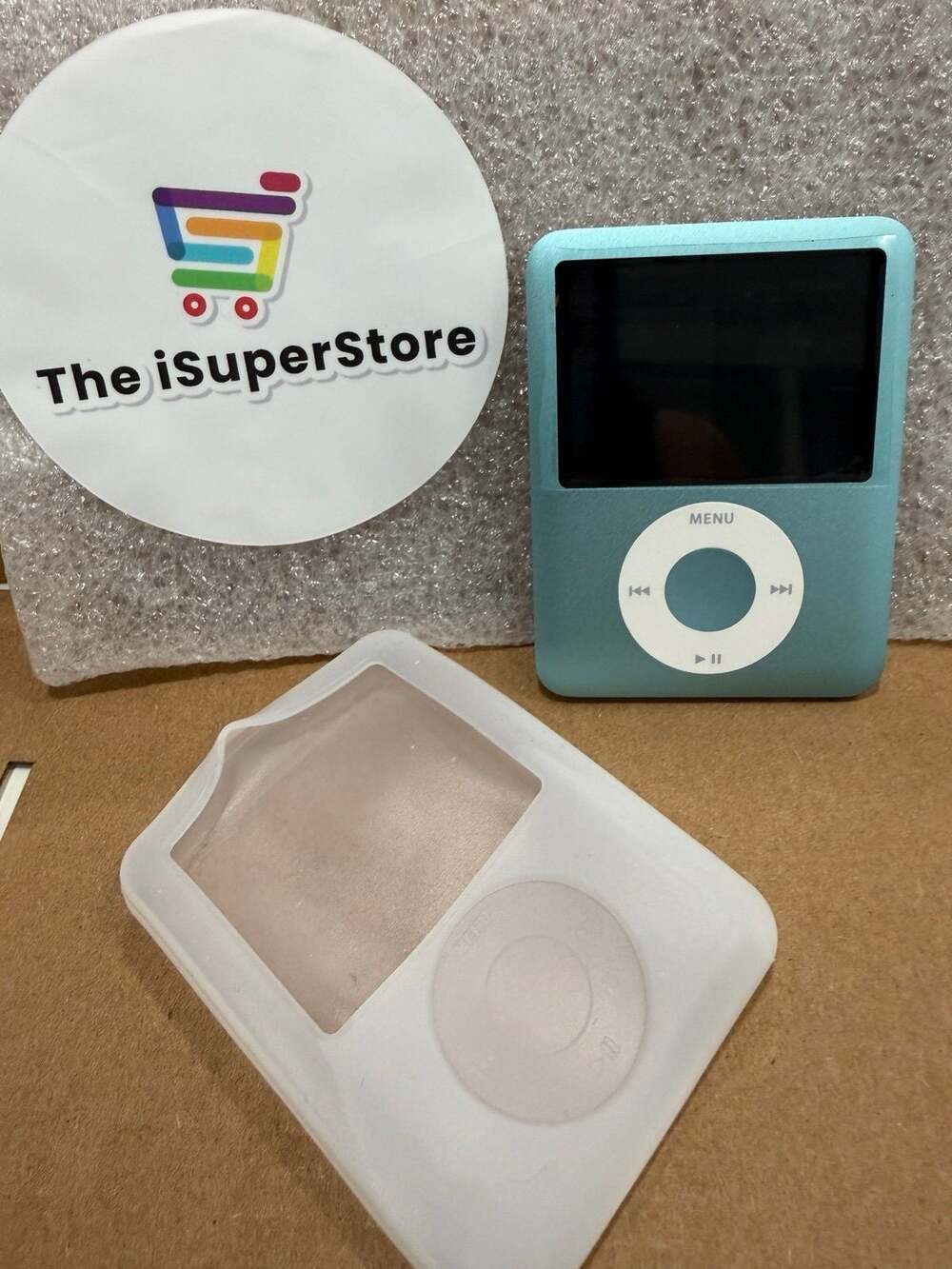 Apple iPod Nano 3rd Generation 8GB Blue – Refurbished Like New + Warranty - Picture 3 of 8